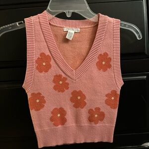 cutest sweater vest!
